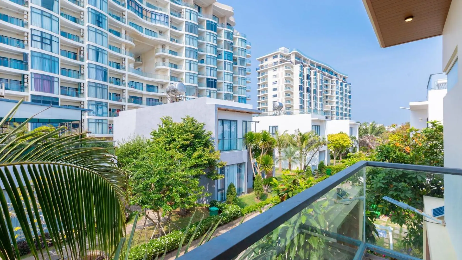 R7 Aria Resort Vung Tau 0*,  Vietnam